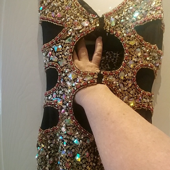 Prom gown - Picture 5 of 7